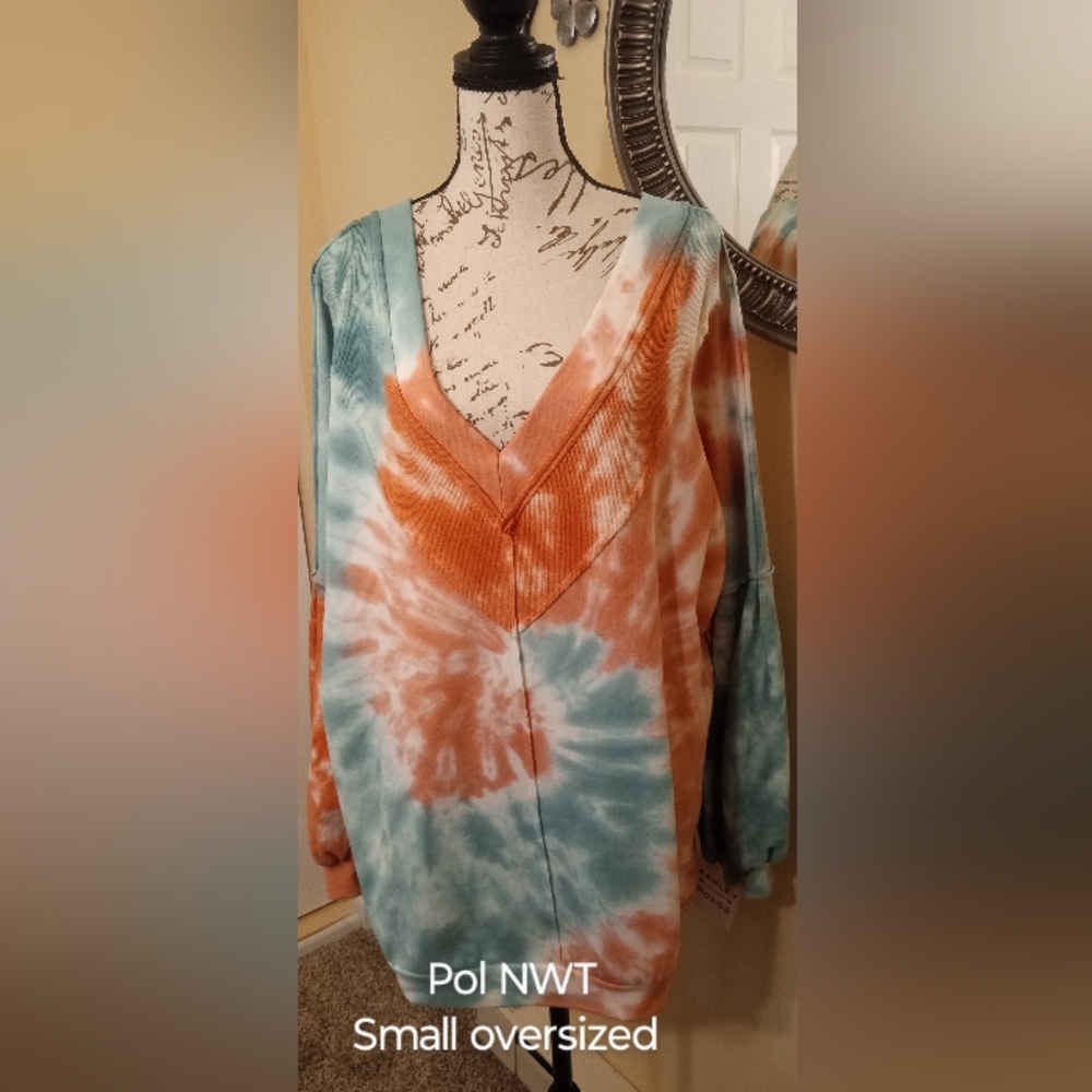 NWT POL SWEATSHIRT